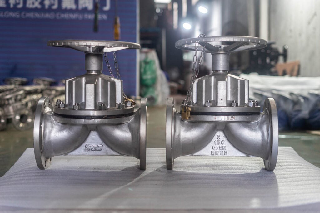 NTGD flanged diaphragm valves CF8M 150LB for corrosive and sanitary industrial service